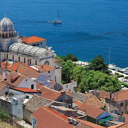 Apartment 1 Bedroom Gorgeous In Zlarin