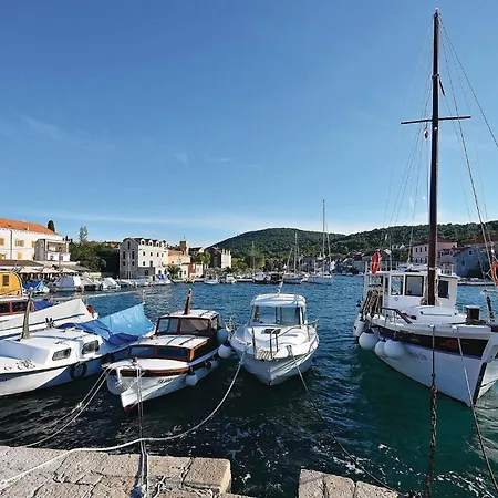 1 Bedroom Gorgeous In * Zlarin