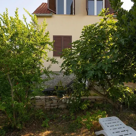 1 Bedroom Gorgeous In