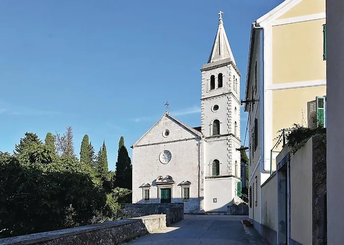 1 Bedroom Gorgeous In * זלארין