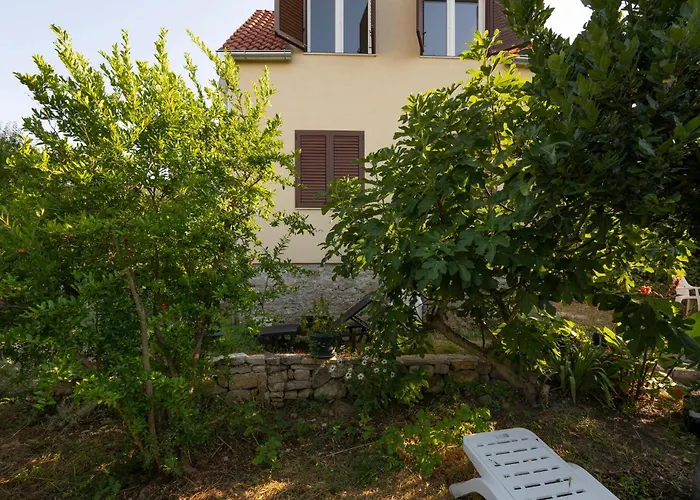 1 Bedroom Gorgeous In