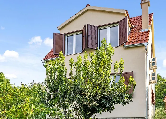 1 Bedroom Gorgeous In * Zlarin